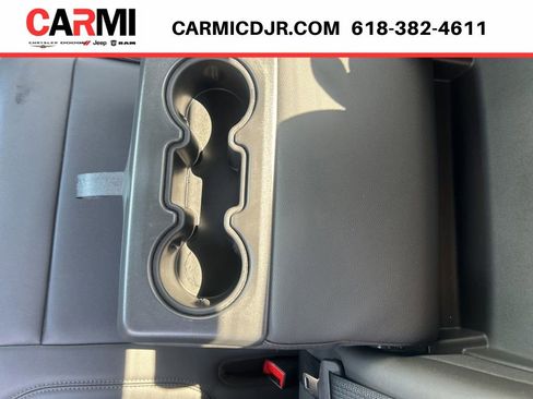 Used 2020 Chevrolet Silverado 1500 LTZ AWD/4WD image 35