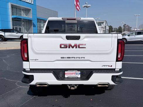 Used 2021 GMC Sierra 1500 AT4 w/ AT4 Preferred Package image 8