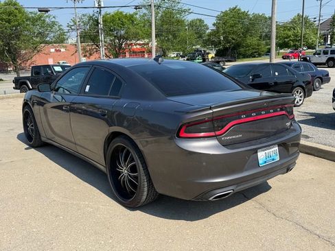Used 2015 Dodge Charger R/T w/ Wheels & Tunes Group RWD image 8