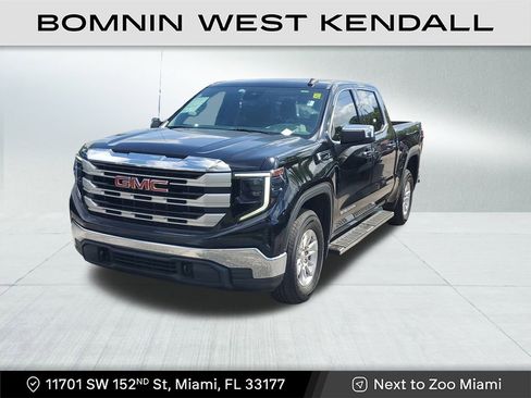 Used 2023 GMC Sierra 1500 SLE image 3