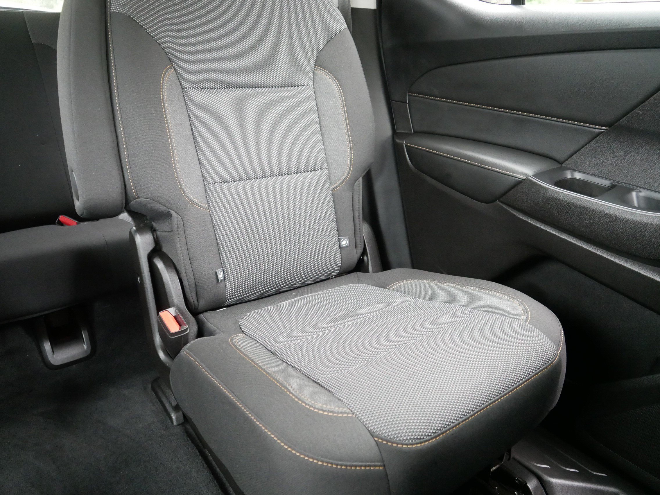 Used 2021 Chevrolet Traverse LT w/ LPO, Floor Liner Package AWD/4WD image 14