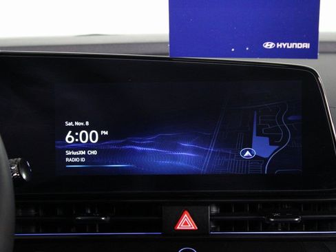 Certified 2025 Hyundai Elantra SEL image 7