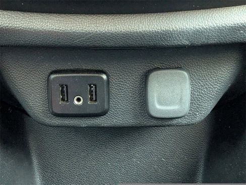 Used 2019 Chevrolet Traverse LS image 26