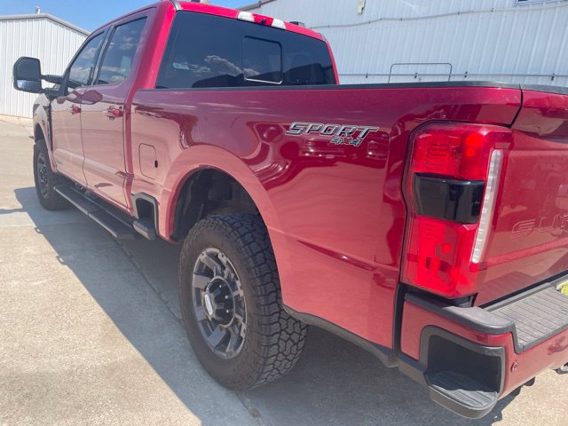 Used 2024 Ford F250 Lariat w/ Sport Appearance Package AWD/4WD image 4