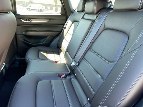 New 2025 MAZDA CX-5 Signature image 16