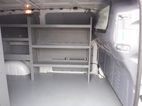 Used 2023 Mercedes-Benz Metris image 14