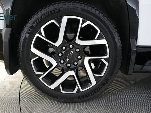 Used 2024 Chevrolet Silverado EV RST w/ LPO, Utility Wall Package AWD/4WD image 10