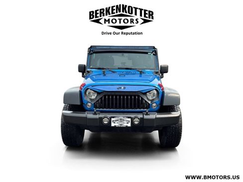 Used 2015 Jeep Wrangler Unlimited Sport w/ Quick Order Package 24S AWD/4WD image 8