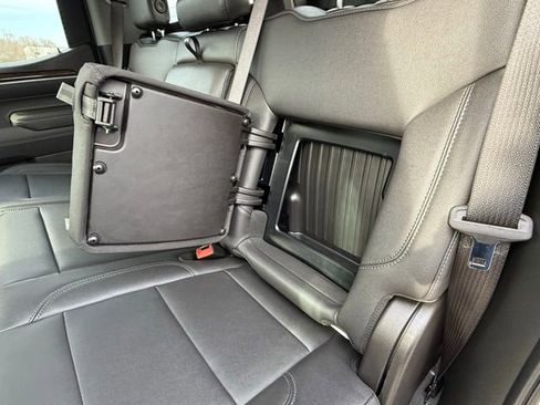 Used 2025 GMC Sierra 1500 Elevation w/ Elevation Premium Package image 23