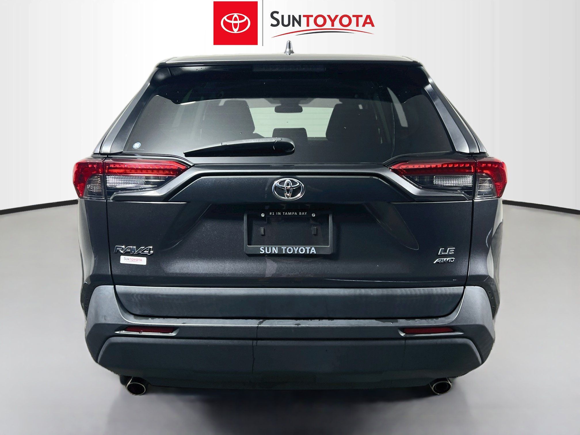 Used 2022 Toyota RAV4 LE AWD/4WD image 5