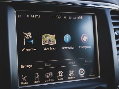 Used 2015 Jeep Grand Cherokee Limited w/ Luxury Group II image 11