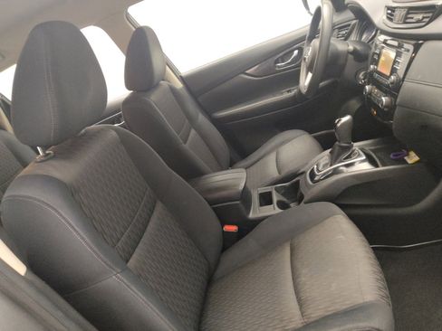 Used 2017 Nissan Rogue S AWD/4WD image 21