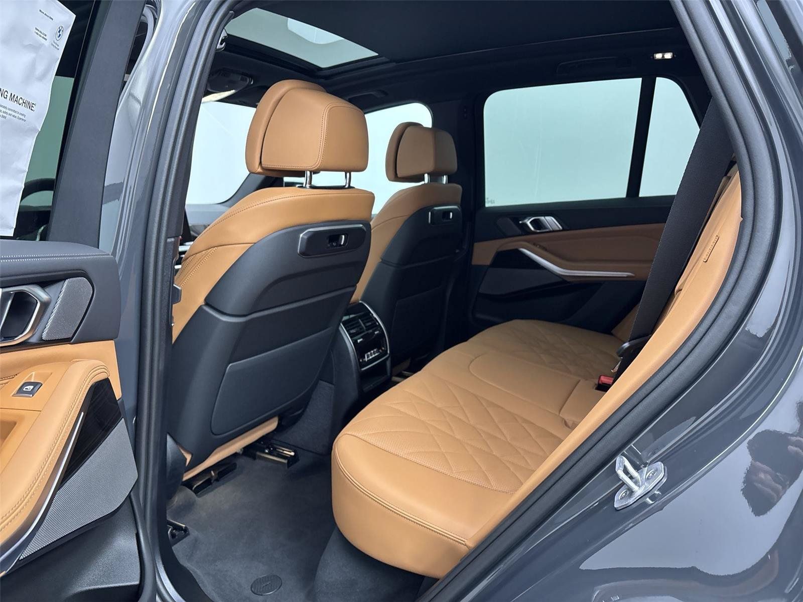New 2026 BMW X5 M60i w/ Climate Comfort Package AWD/4WD image 29
