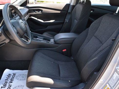 Used 2023 Honda Accord EX image 7