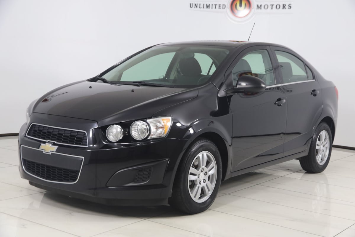 Used 2016 Chevrolet Sonic LT FWD image 5