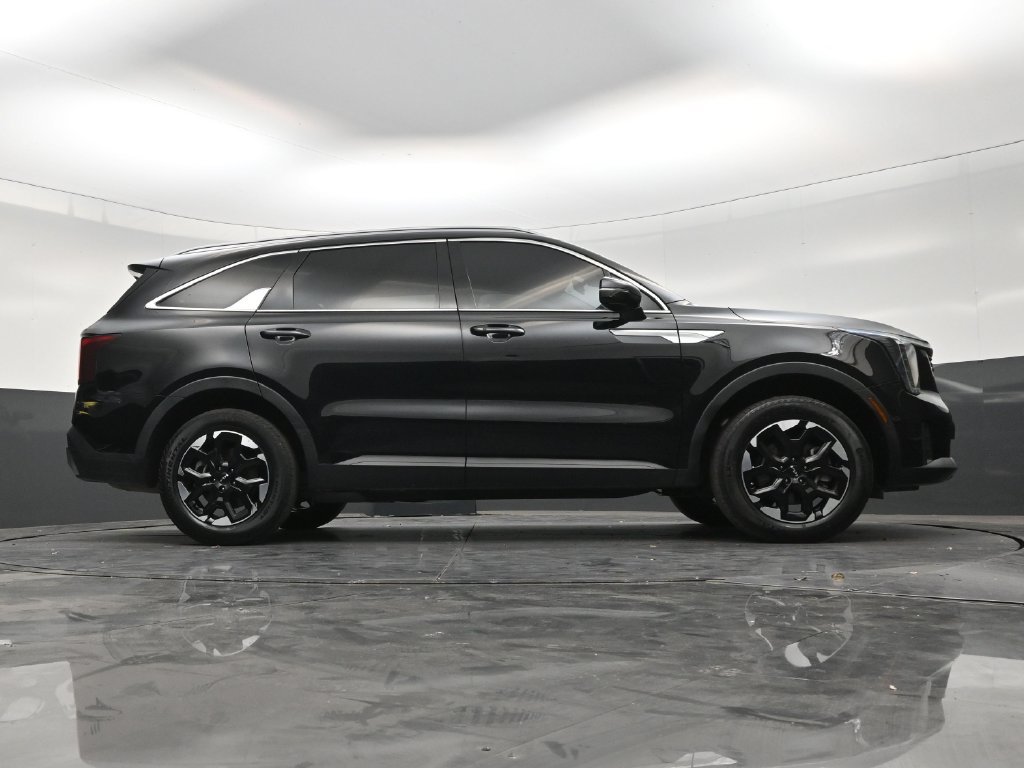 Used 2024 Kia Sorento S AWD/4WD image 25