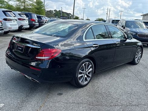 Used 2018 Mercedes-Benz E 400 4MATIC Sedan image 7