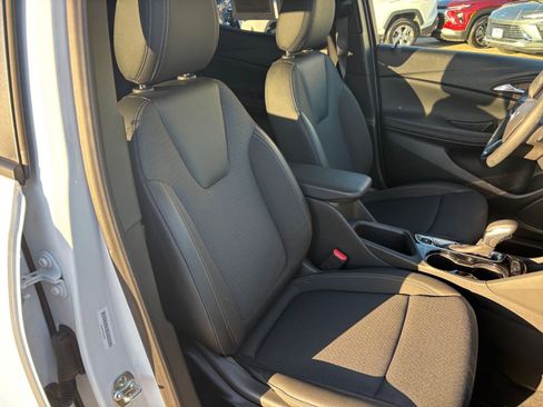 Used 2025 Buick Encore GX Preferred image 34