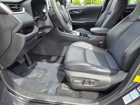 Used 2022 Toyota RAV4 XSE AWD/4WD image 15