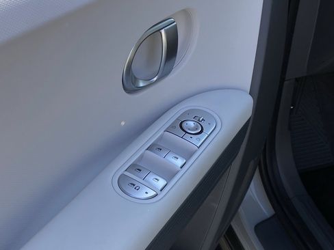 Certified 2024 Hyundai Ioniq 5 SEL image 11