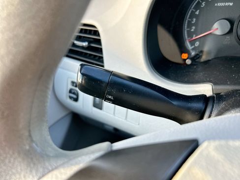 Used 2014 Toyota Sienna LE FWD image 20