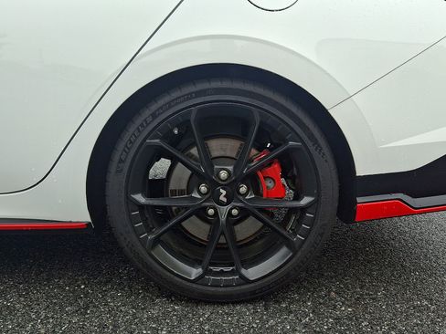 Certified 2025 Hyundai Elantra N FWD image 8