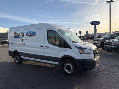 Used 2021 Ford Transit 150 Medium Roof image 3
