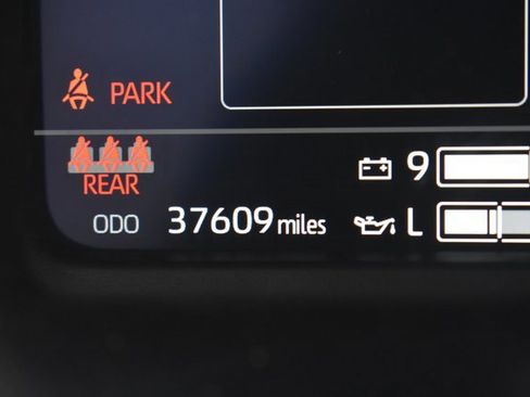 Used 2022 Toyota Tundra Limited image 22