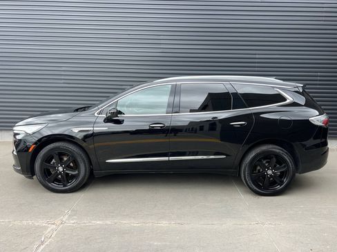 Used 2024 Buick Enclave Essence w/ Sport Touring Edition AWD/4WD image 9
