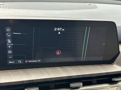 Used 2024 Kia Telluride EX image 19