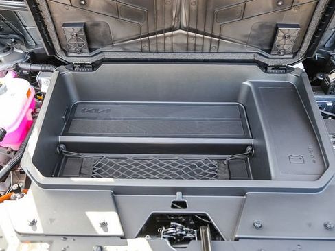 New 2026 Kia Niro Wind FWD image 13