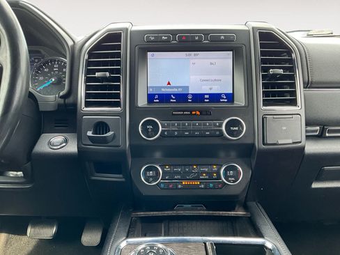 Used 2020 Ford Expedition Limited AWD/4WD image 11