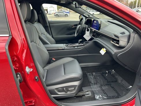 New 2026 Toyota Crown Signia image 16