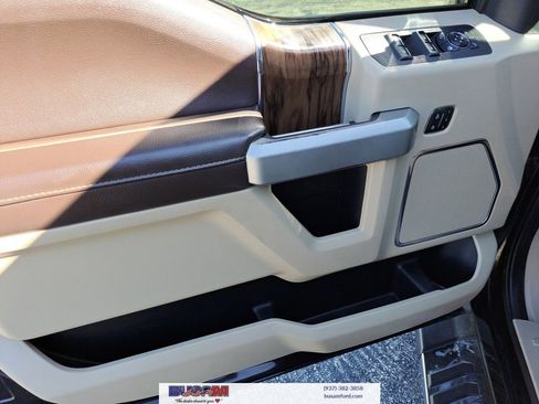 Used 2019 Ford F150 Lariat image 13