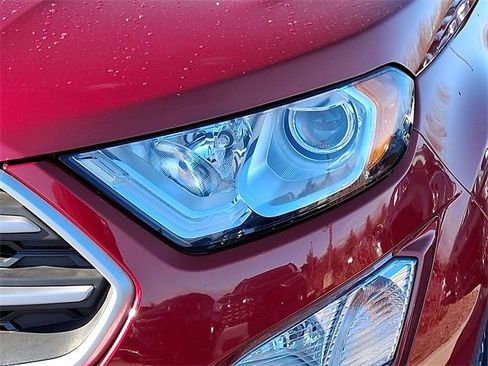 Used 2021 Ford EcoSport SE image 9