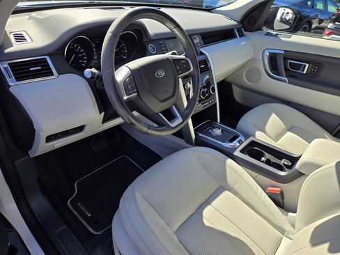 Used 2016 Land Rover Discovery Sport HSE image 10