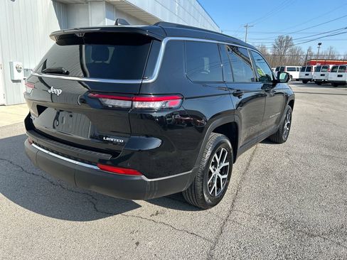 Used 2024 Jeep Grand Cherokee L Limited w/ Luxury Tech Group II image 7