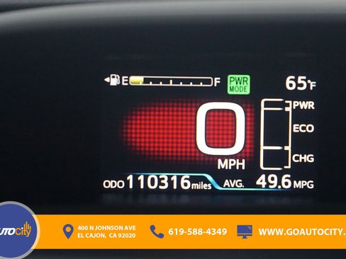 Used 2017 Toyota Prius Three Touring image 3