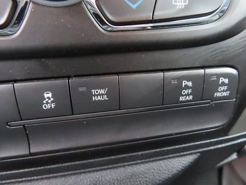 Used 2018 RAM 1500 Big Horn image 39