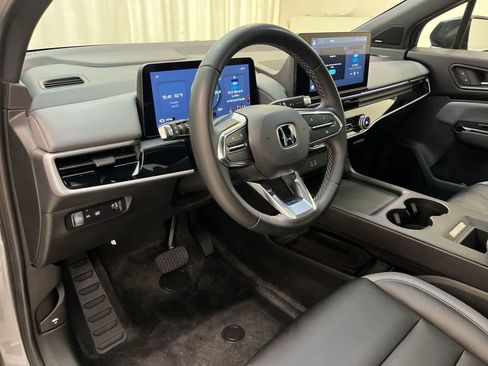Certified 2025 Honda Prologue Touring image 2