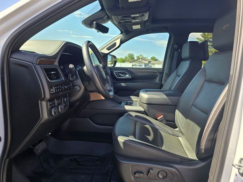 Used 2024 Chevrolet Tahoe High Country w/ Advanced Technology Package AWD/4WD image 11