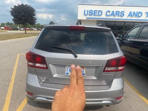 Used 2020 Dodge Journey Crossroad FWD image 5