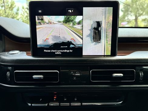 Used 2020 Lincoln Aviator Reserve w/ Elements Package Plus image 30