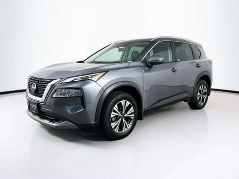Used 2023 Nissan Rogue SV w/ SV Premium B Package image 3