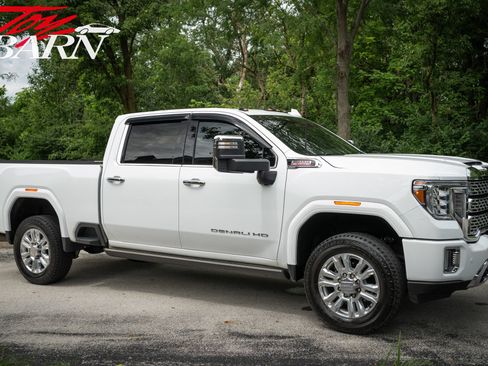 Used 2023 GMC Sierra 3500 Denali w/ Denali Ultimate Package AWD/4WD image 4