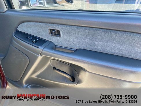 Used 2003 Chevrolet Silverado 2500 LS w/ Skid Plate Package image 22