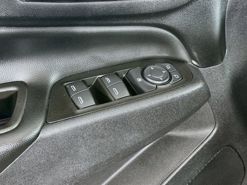 Used 2020 Chevrolet Equinox LT AWD/4WD image 17