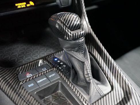 Used 2020 Toyota RAV4 LE image 20