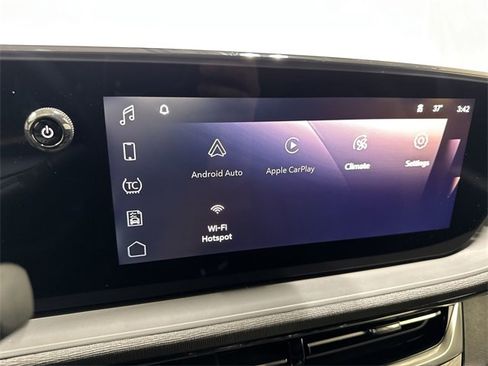 Certified 2024 Buick Envista Sport Touring w/ Convenience I Package image 17