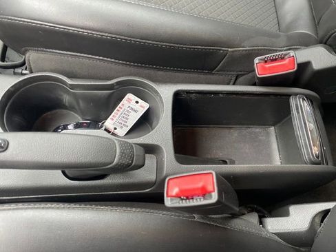 Used 2022 Buick Encore Preferred image 13